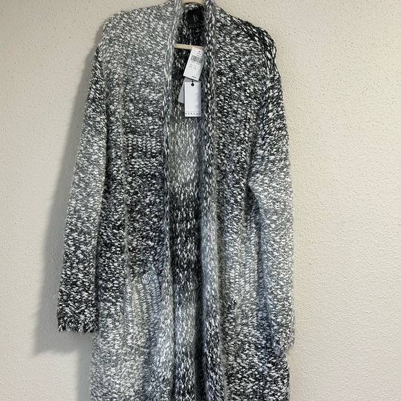 NWT Bobeau Harper Eyelash Gray Open Cardigan Size 1X Stunning - Picture 2 of 9